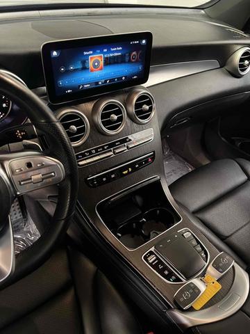 Photo of 2022 Black Mercedes-Benz GLC 300