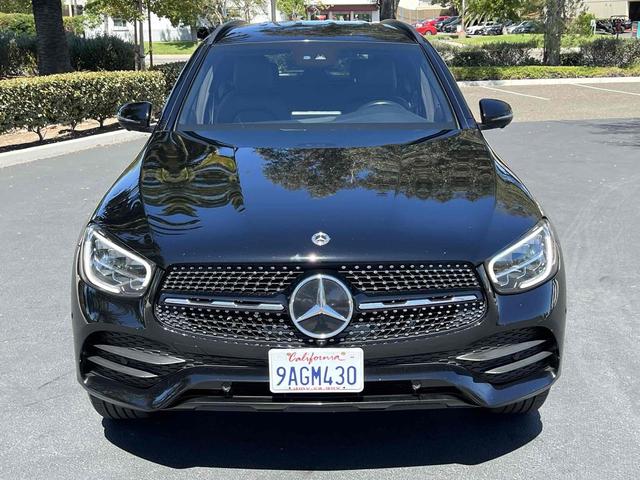 Photo of 2022 Black Mercedes-Benz GLC 300