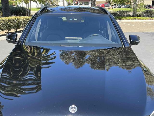 Photo of 2022 Black Mercedes-Benz GLC 300