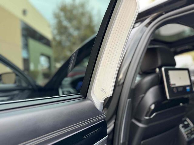 Photo of 2018 Black Sapphire Metallic BMW ALPINA B7