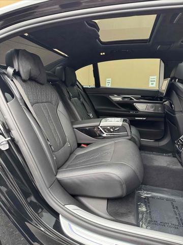Photo of 2018 Black Sapphire Metallic BMW ALPINA B7