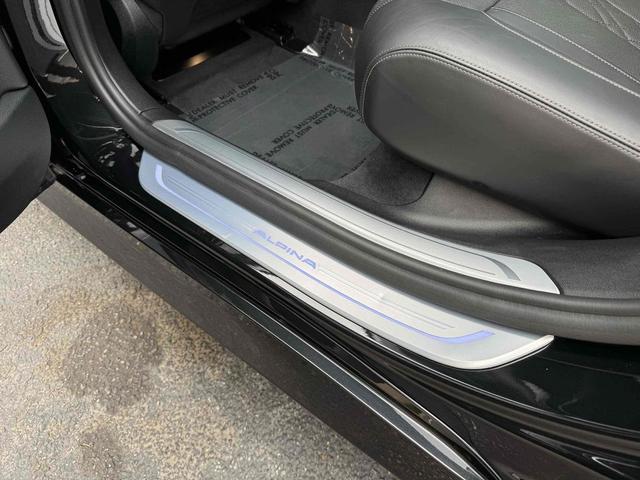 Photo of 2018 Black Sapphire Metallic BMW ALPINA B7