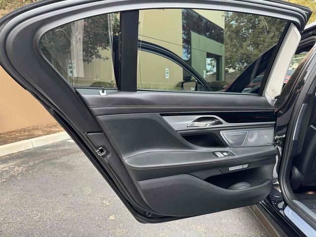 Photo of 2018 Black Sapphire Metallic BMW ALPINA B7