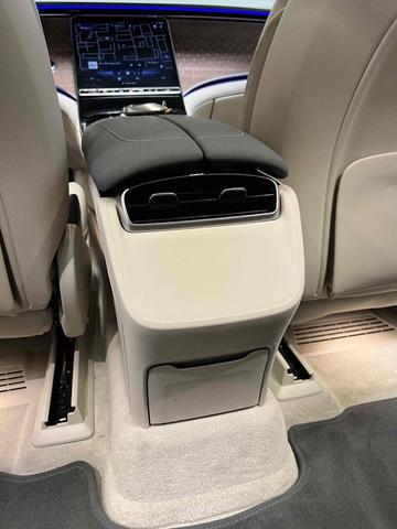 Photo of 2023 Polar White Mercedes-Benz EQS 450