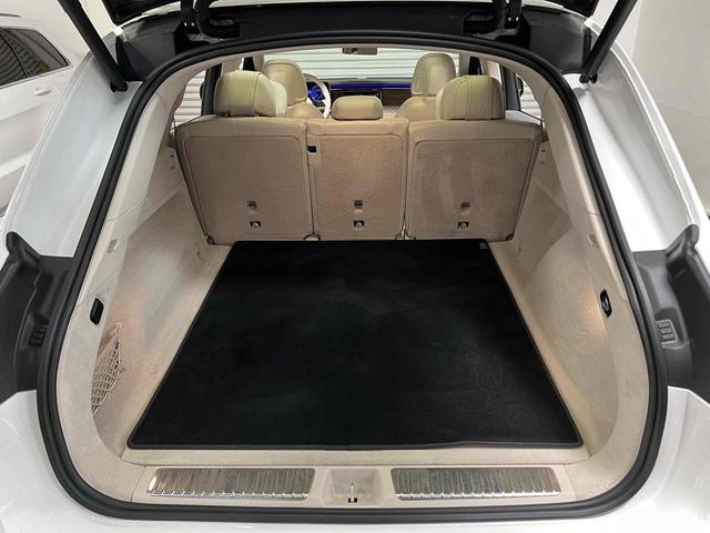 Photo of 2023 Polar White Mercedes-Benz EQS 450