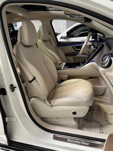Photo of 2023 Polar White Mercedes-Benz EQS 450