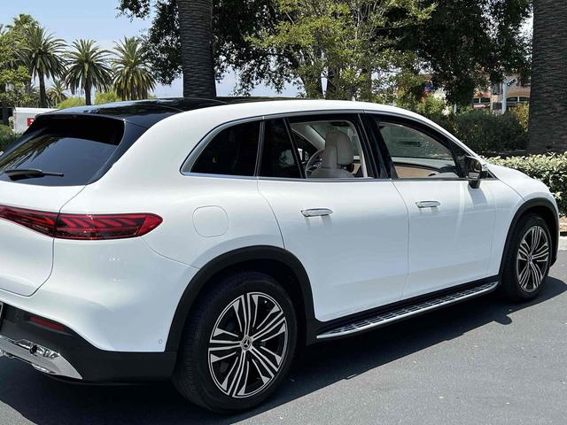 Photo of 2023 Polar White Mercedes-Benz EQS 450