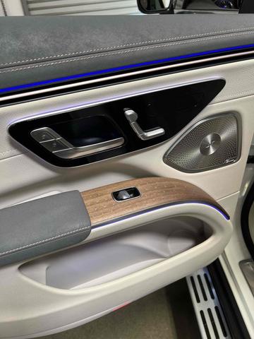 Photo of 2023 Polar White Mercedes-Benz EQS 450