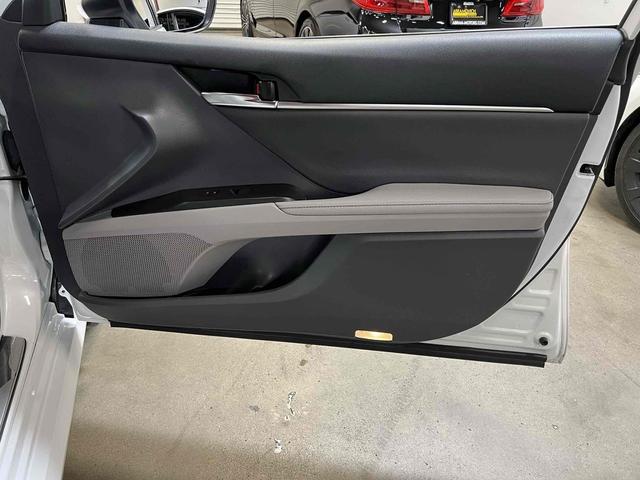 Photo of 2022 Wind Chill Pearl Toyota Camry