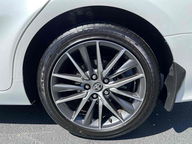 Photo of 2022 Wind Chill Pearl Toyota Camry