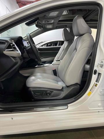 Photo of 2022 Wind Chill Pearl Toyota Camry