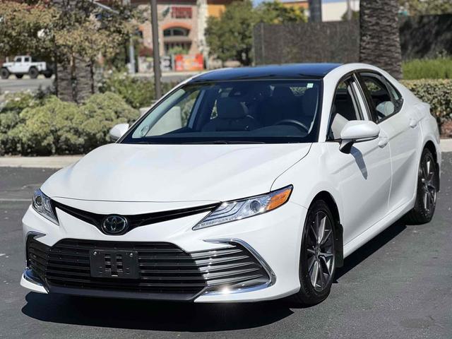 Photo of 2022 Wind Chill Pearl Toyota Camry