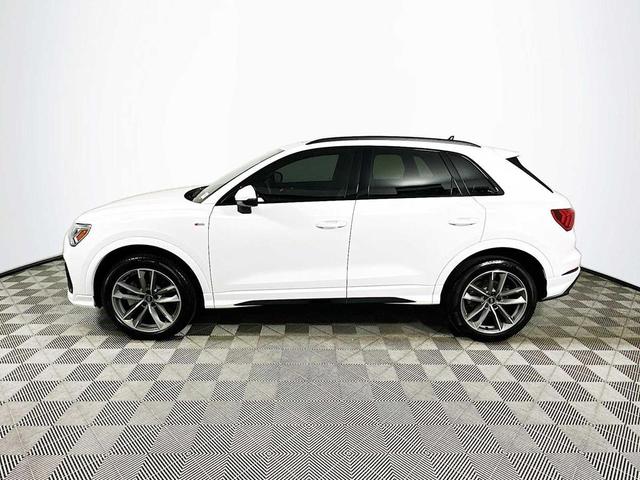 Photo of 2025 Arkona White Audi Q3