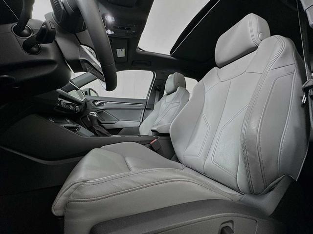 Photo of 2025 Arkona White Audi Q3