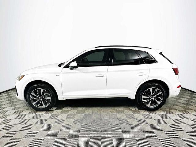 Photo of 2024 Arkona White Audi Q5