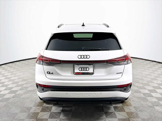 Photo of 2022 Glacier White Metallic Audi e-tron