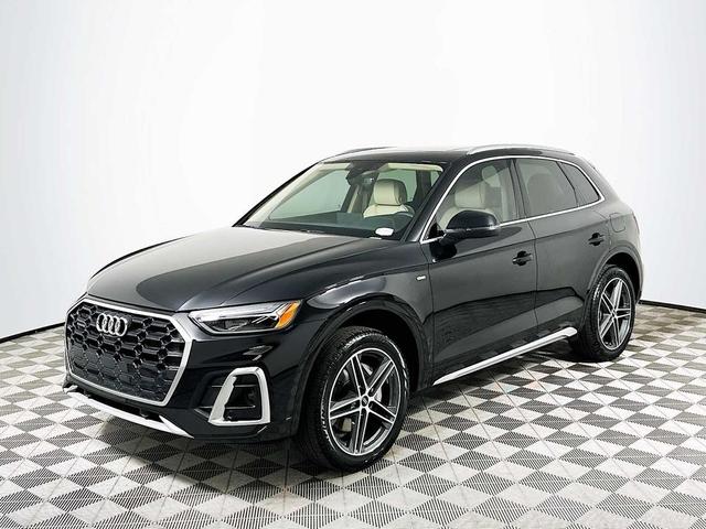 Photo of 2025 Mythos Black Metallic Audi Q5