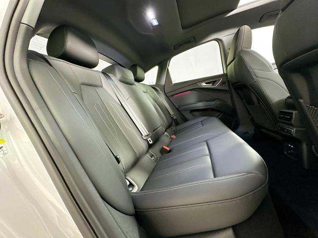 Photo of 2024 Glacier White Metallic Audi Q4 e-tron