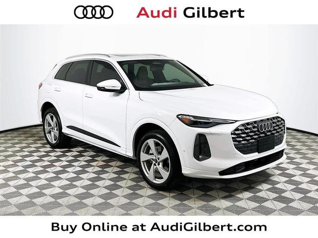 Photo of 2025 Glacier White Metallic Audi Q5