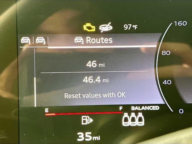 Photo of 2025 Glacier White Metallic Audi Q5