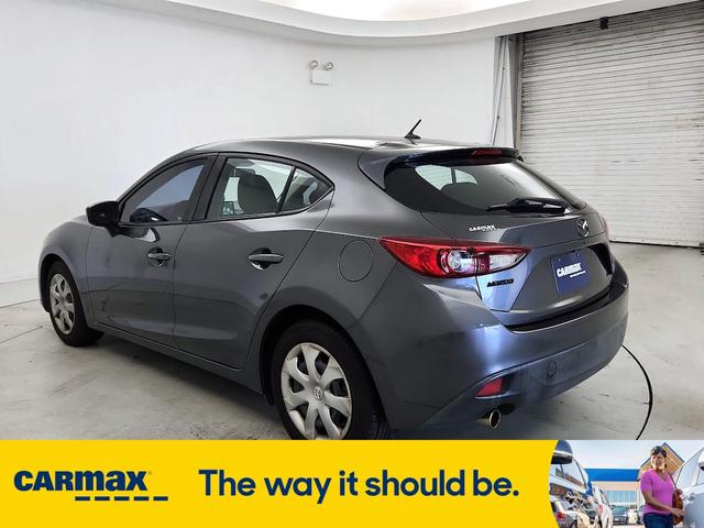 Photo of 2016 Gray Mazda Mazda3