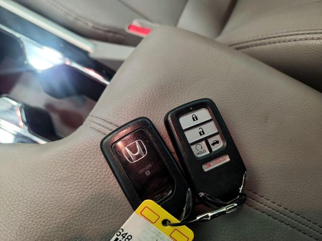 Photo of 2017 Silver Honda Accord
