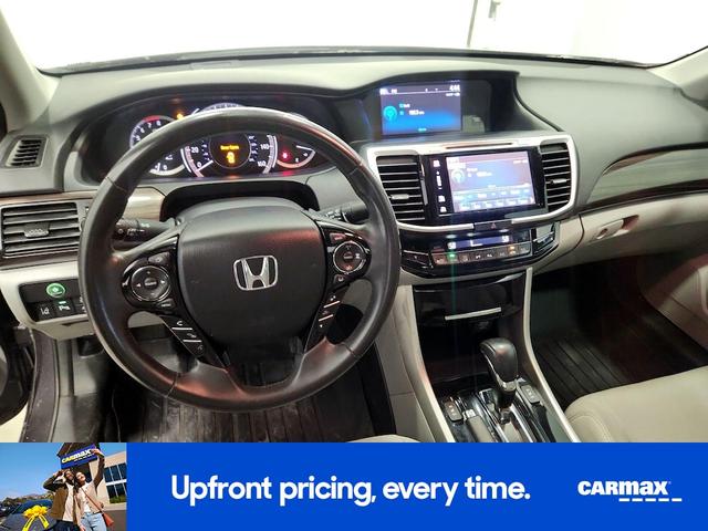 Photo of 2017 Silver Honda Accord