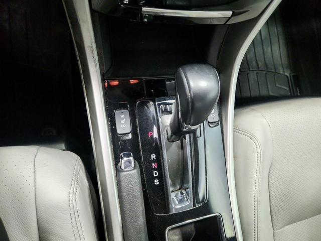 Photo of 2017 Silver Honda Accord