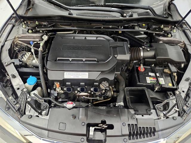 Photo of 2017 Silver Honda Accord