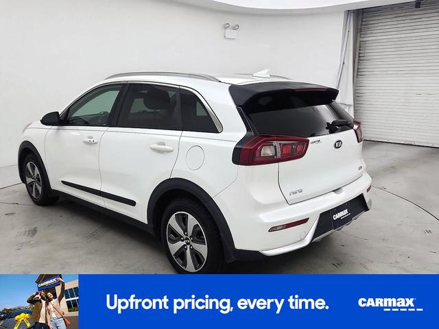 Photo of 2018 White Kia Niro