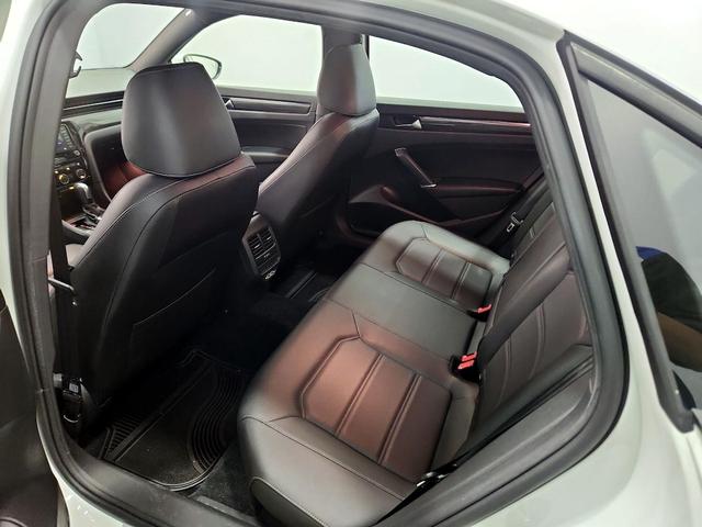Photo of 2021 White Volkswagen Passat