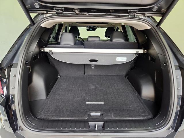 Photo of 2022 Black Hyundai TUCSON
