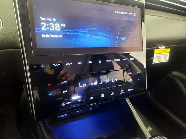 Photo of 2022 Black Hyundai TUCSON