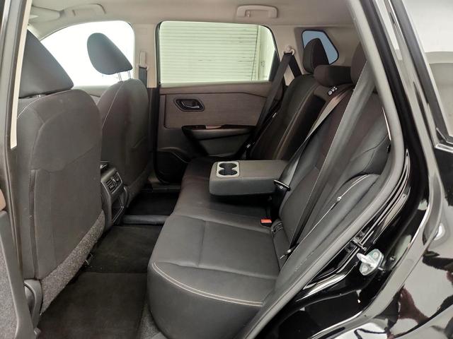 Photo of 2023 Black Nissan Rogue