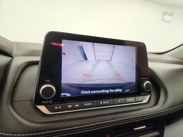 Photo of 2023 Black Nissan Rogue