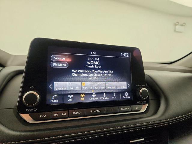 Photo of 2023 Black Nissan Rogue
