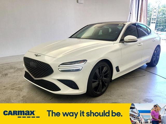 Photo of 2023 White Genesis G70