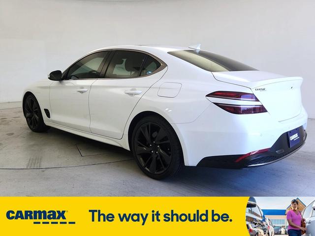 Photo of 2023 White Genesis G70