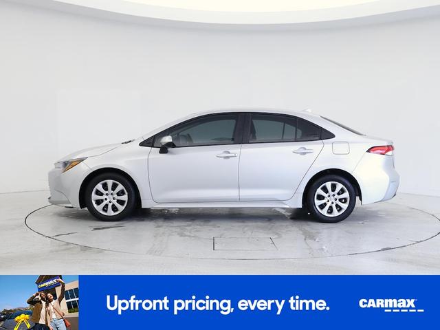 Photo of 2025 Silver Toyota Corolla