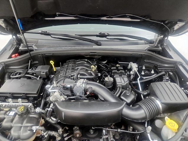 Photo of 2020 Black Jeep Grand Cherokee