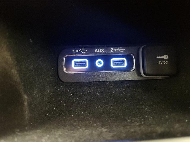 Photo of 2020 Black Jeep Grand Cherokee