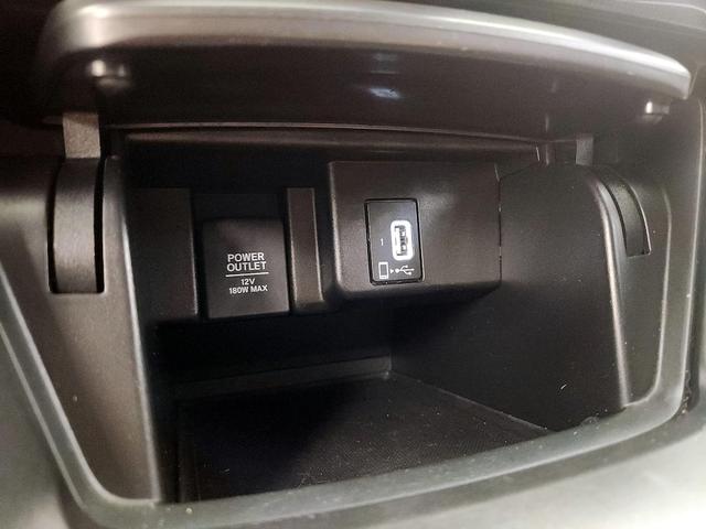 Photo of 2019 White Honda Accord