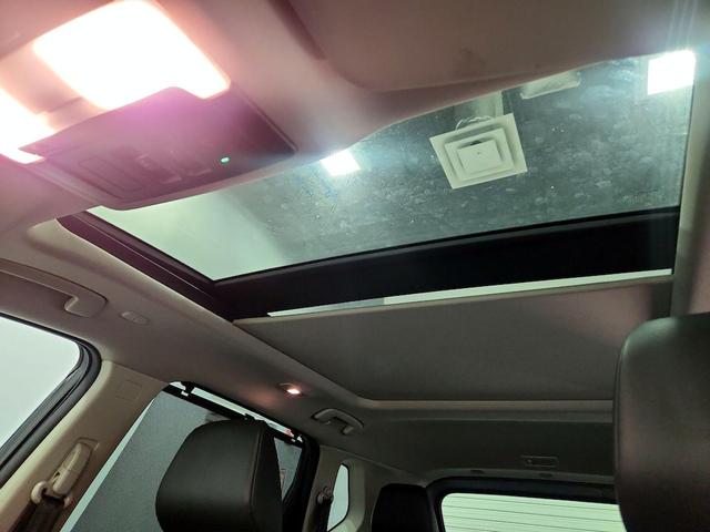 Photo of 2022 Black Nissan Rogue