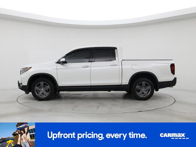 Photo of 2023 White Honda Ridgeline