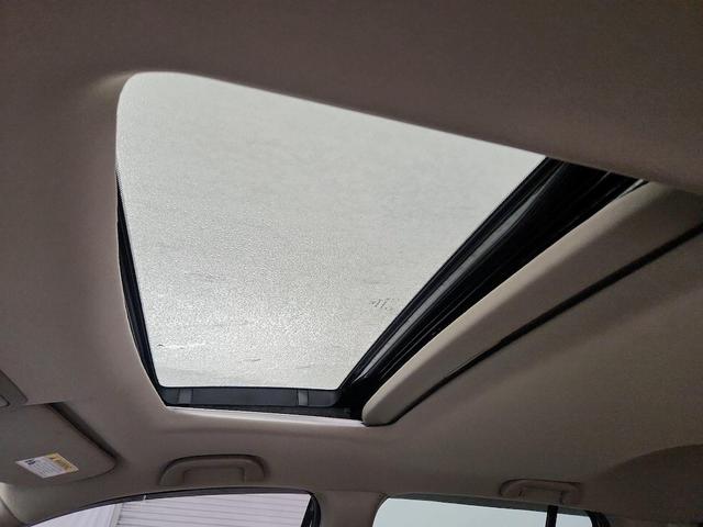 Photo of 2023 White Honda Ridgeline