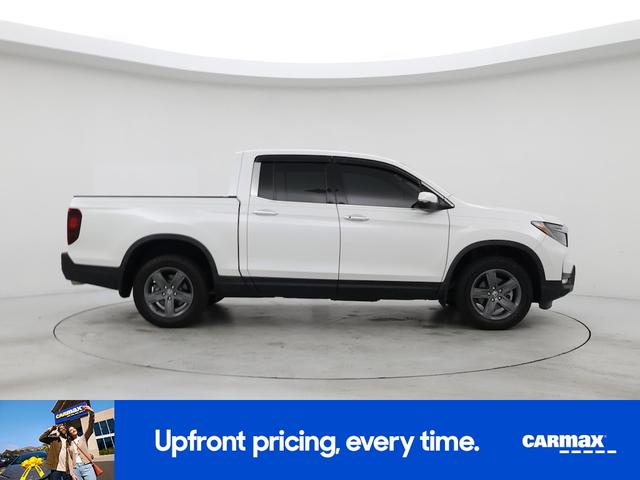 Photo of 2023 White Honda Ridgeline