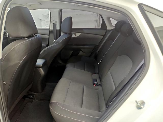 Photo of 2021 White Kia Forte