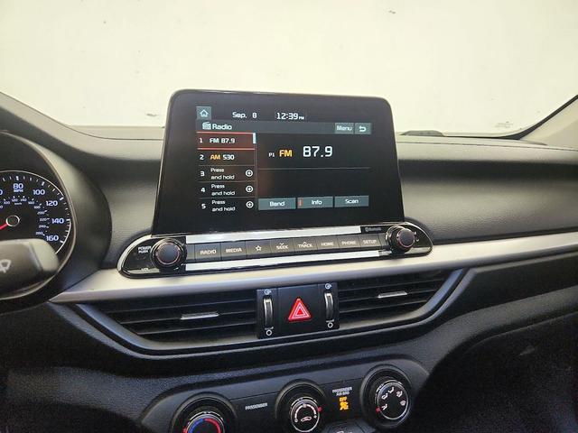 Photo of 2021 White Kia Forte