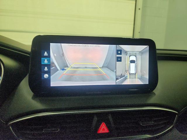 Photo of 2022 White Hyundai SANTA FE