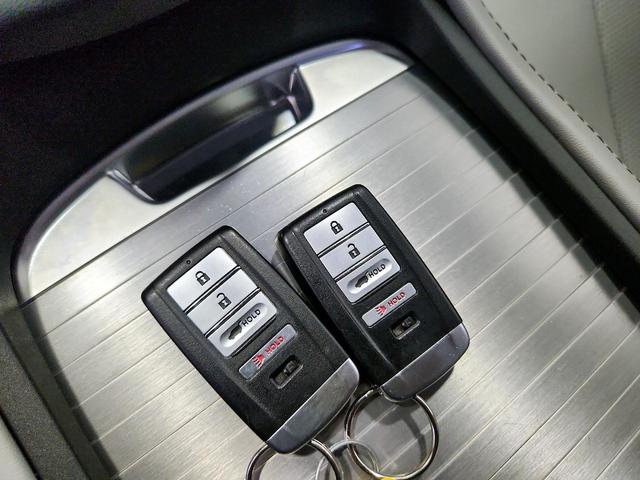 Photo of 2021 Gray Acura RDX
